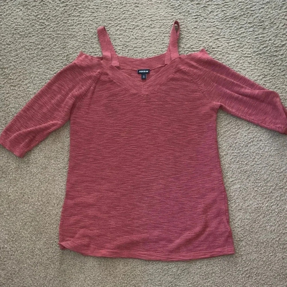 TORRID SWEATER CUT OUT SHOULDER BLOUSE - Picture 4 of 6